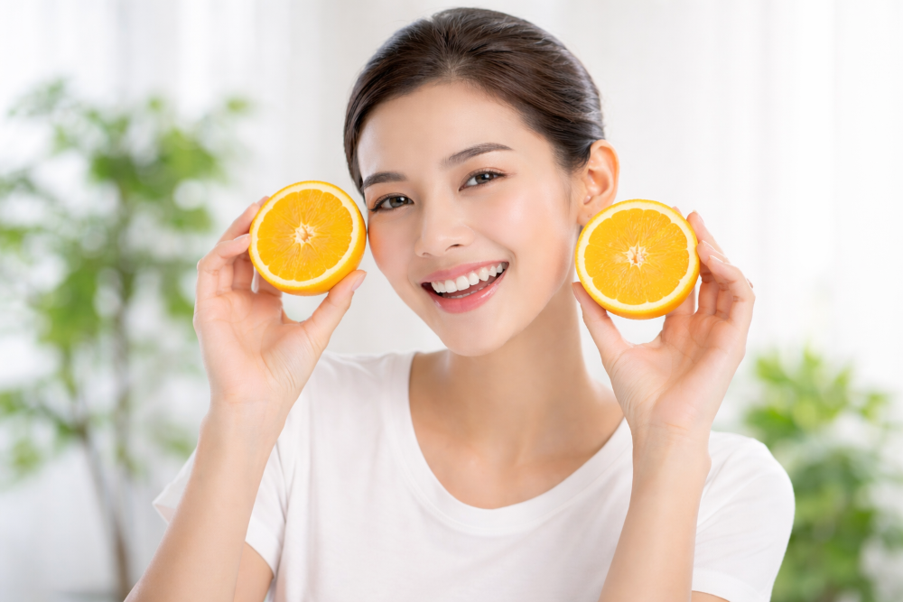 Bukan Sekadar Imun, Ini Peran Penting Vitamin C untuk Kesehatan Kulit