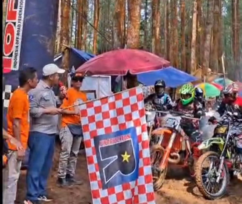 Sensasi Ekstrem dan Serunya Wisata Alam, 600 Rider Taklukkan Bukit Watu Kumpul