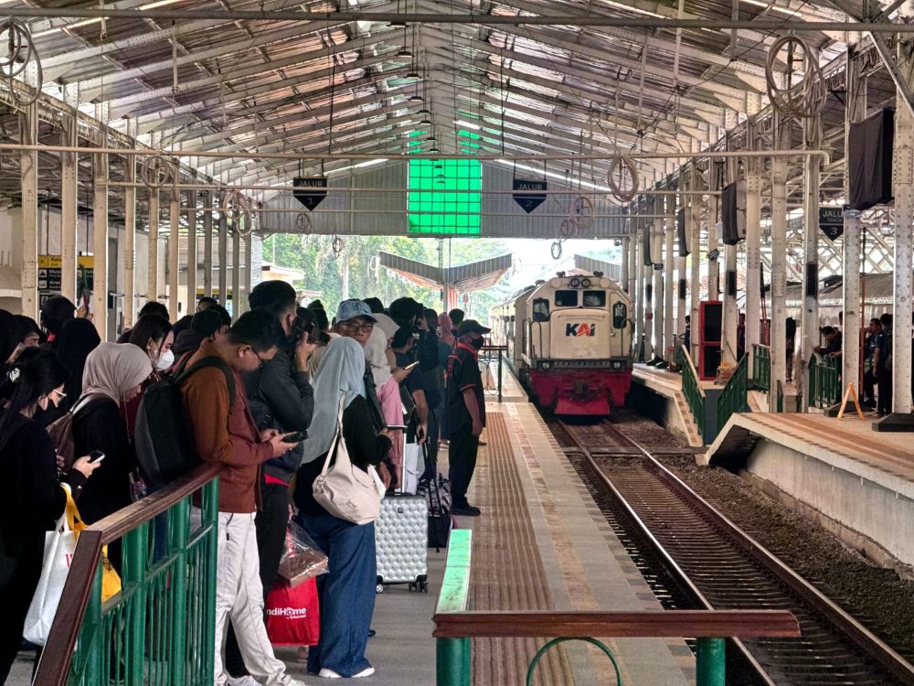 Puncak Arus Balik Lebaran, Penumpang Kereta di Daop 5 Purwokerto Tembus 64 Ribu Orang dalam Sehari