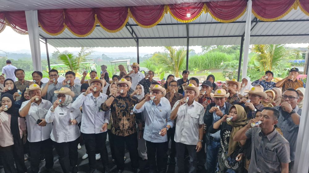 Menko Pangan Soroti Ketergantungan Impor Susu, Baturraden Disiapkan Jadi Penopang Program MBG
