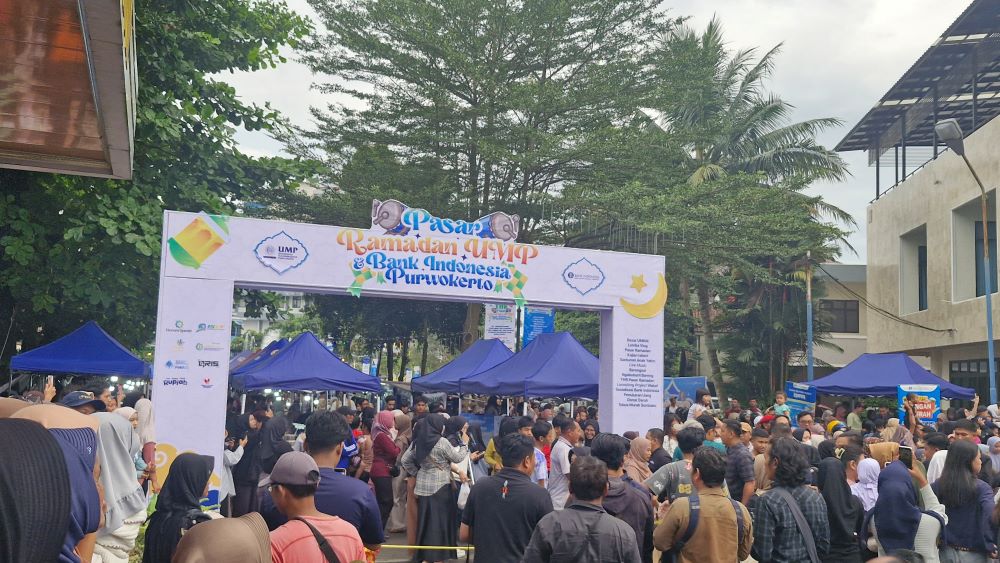 Serunya Ngabuburit di Purwokerto, Dari Menara Teratai hingga Surga Kuliner Kampus UMP