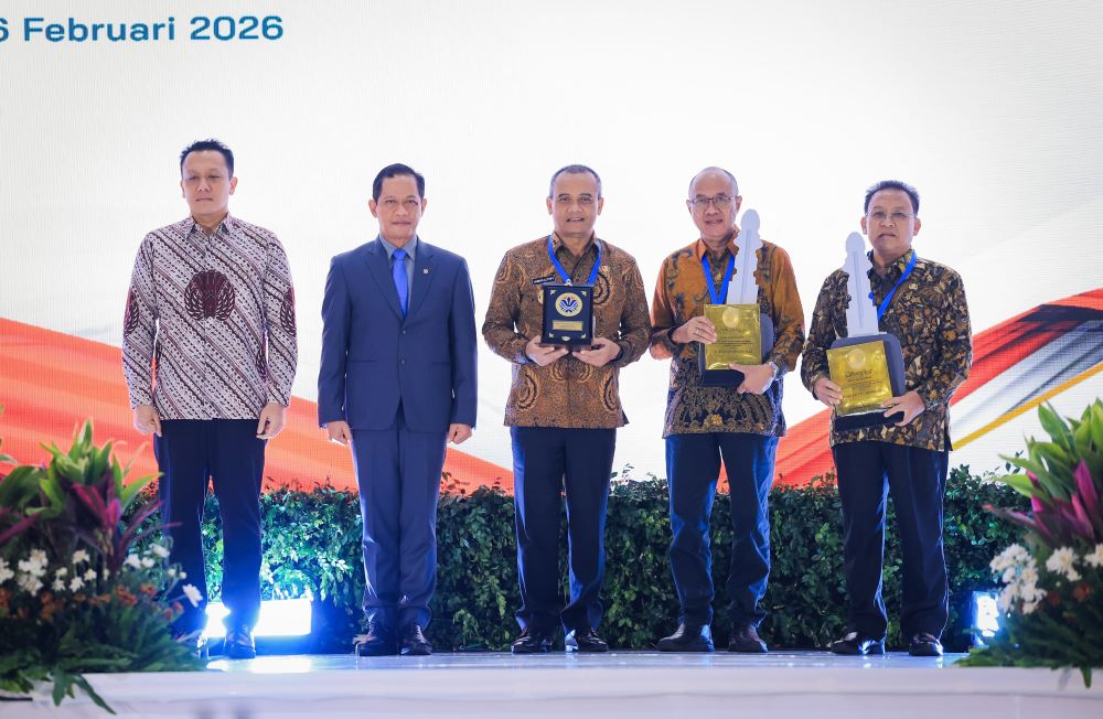 Ahmad Luthfi Raih Penghargaan Nasional atas Inovasi Pengelolaan Sampah